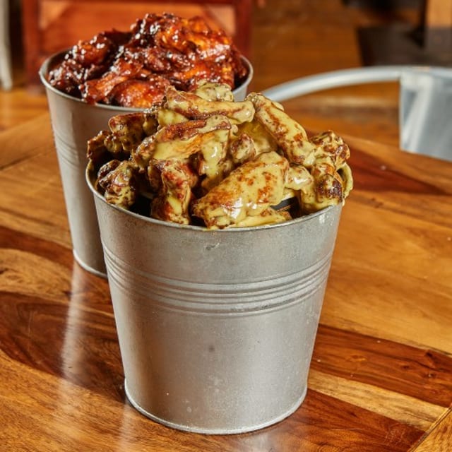 Mixed Chicken Bucket.